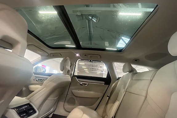 Volvo V90 10 of 14