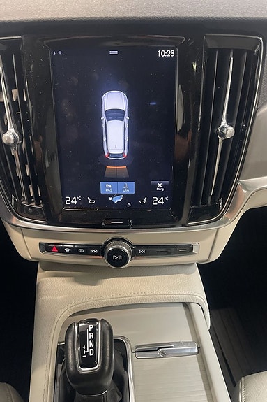Volvo V90 14 of 14