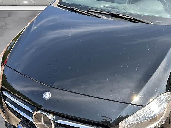 Mercedes-Benz A180 4 of 14