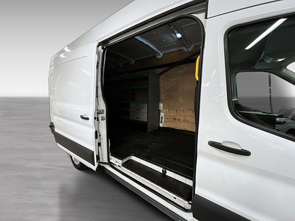 Ford Transit 5 of 5