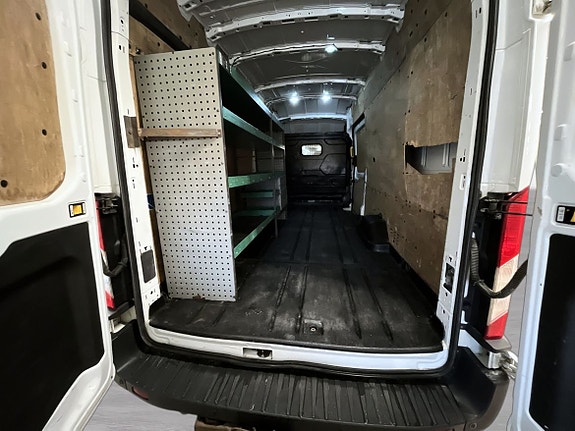 Ford Transit 7 of 9