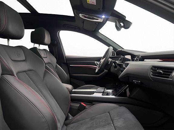 Audi Q8 e-tron 17 of 30