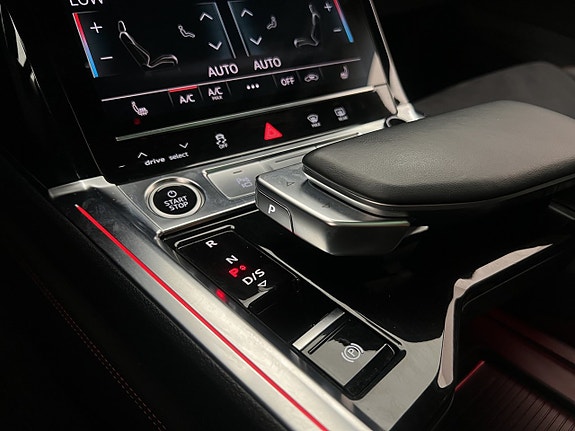 Audi Q8 e-tron 30 of 30