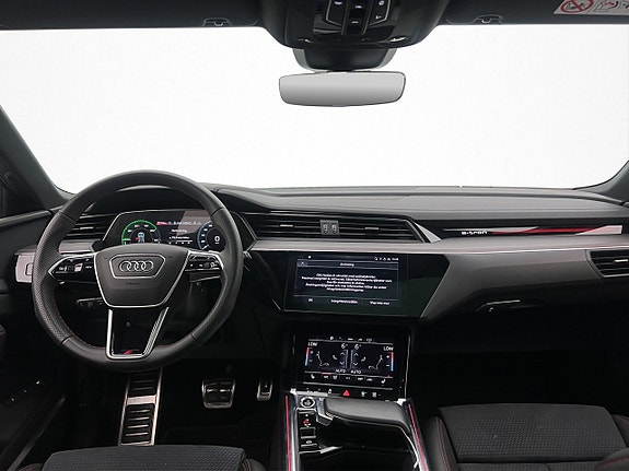 Audi Q8 e-tron 14 of 30