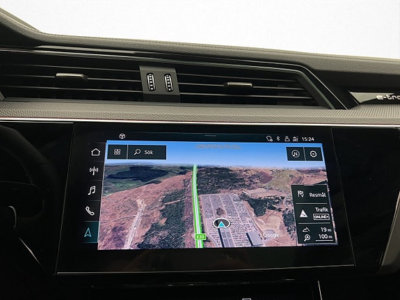 Audi Q8 e-tron 26 of 30