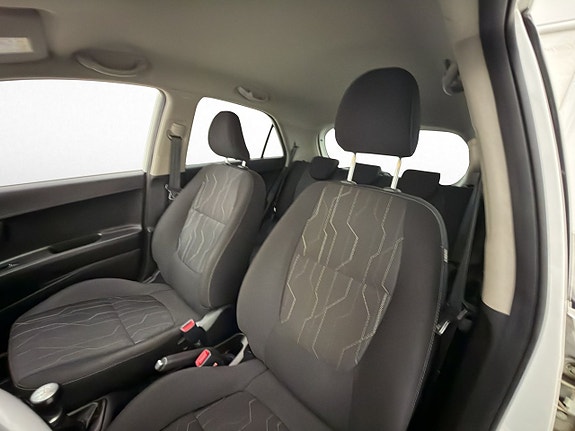 Kia Picanto 21 of 29