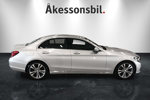 Mercedes-Benz C220 d 4 of 5