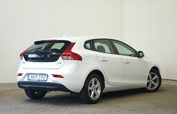 Volvo V40 4 of 9