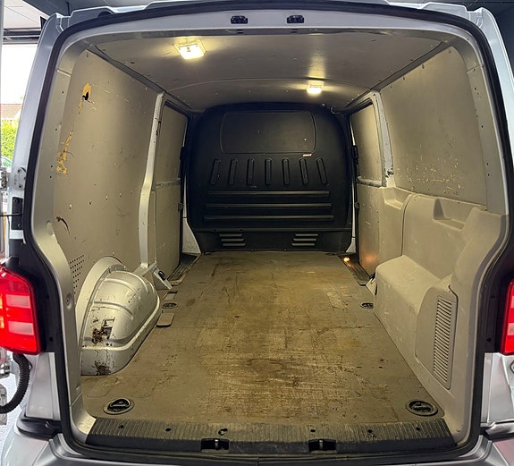 Volkswagen Transporter 14 of 15