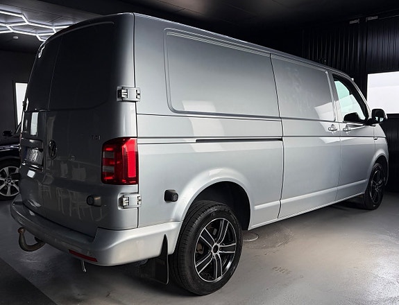 Volkswagen Transporter 4 of 5