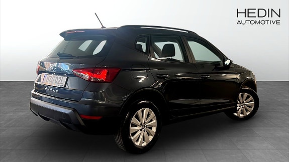 Seat Arona 2 of 5