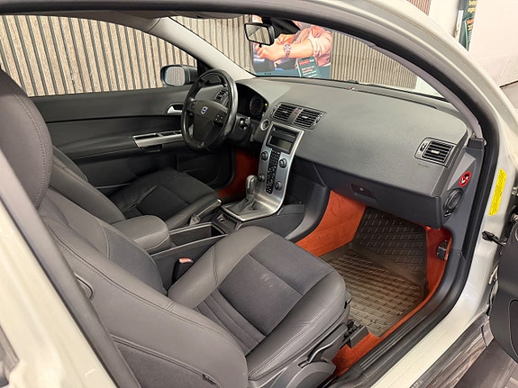Volvo C30 8 of 19