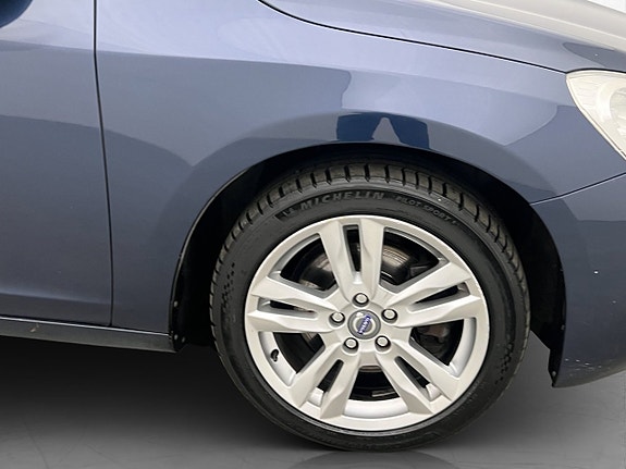Volvo S60 11 of 29
