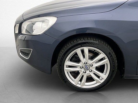 Volvo S60 8 of 29