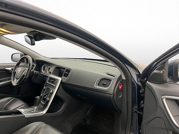 Volvo S60 13 of 29