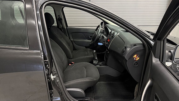 Dacia Logan 15 of 24
