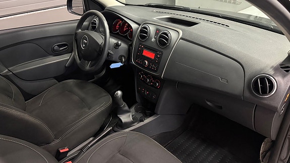 Dacia Logan 16 of 24