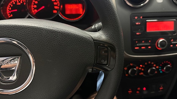 Dacia Logan 20 of 24
