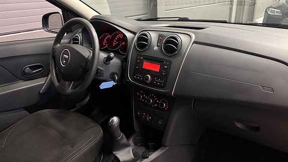Dacia Logan 17 of 24