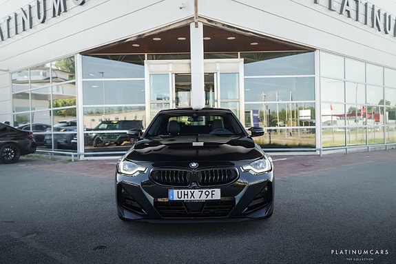 BMW M240i 3 of 5