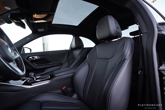 BMW M240i 7 of 16