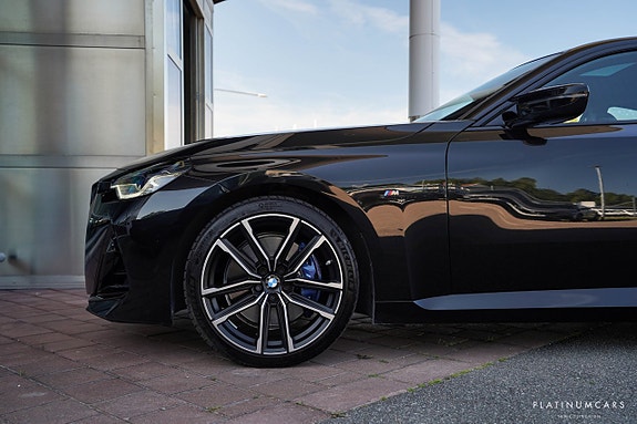 BMW M240i 14 of 16