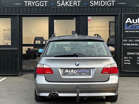BMW 523i 21 of 24