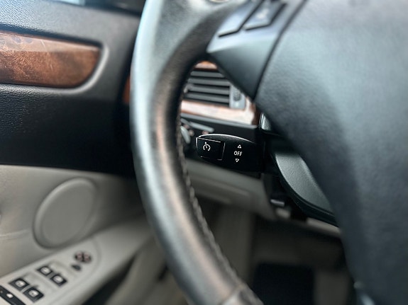 BMW 523i 14 of 24