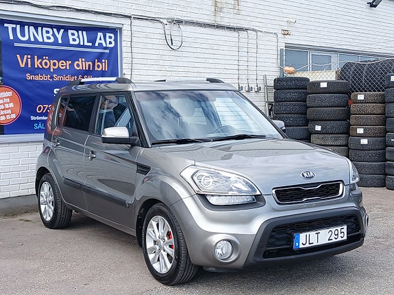 Kia Soul 2 of 5
