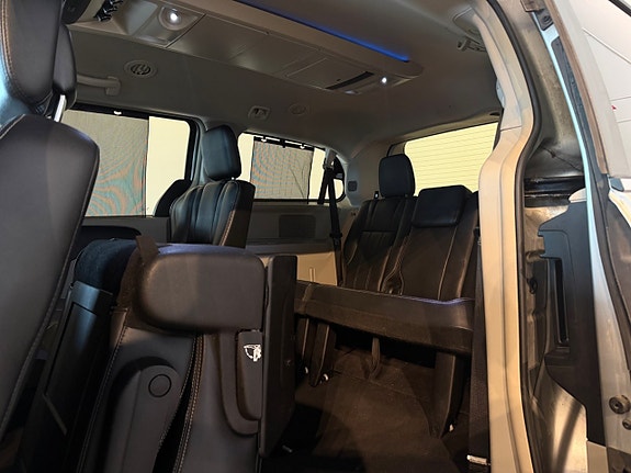 Lancia Voyager 9 of 21