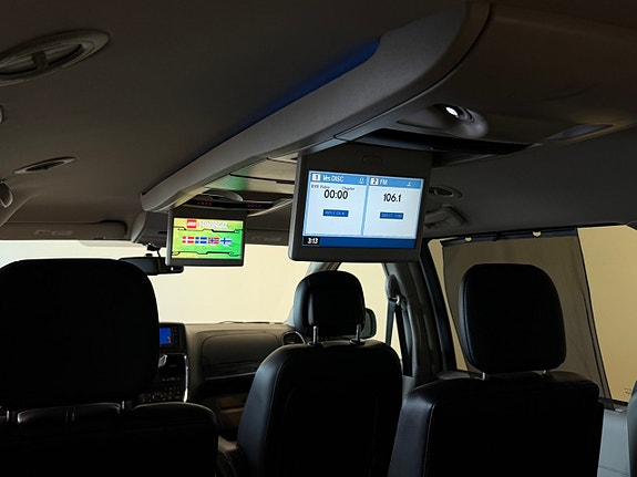 Lancia Voyager 10 of 21