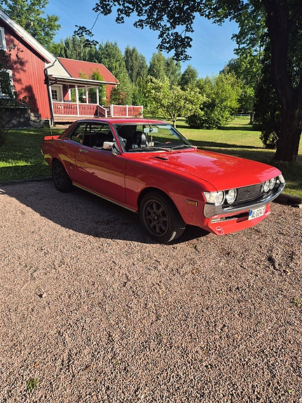 Toyota Celica 2 of 5