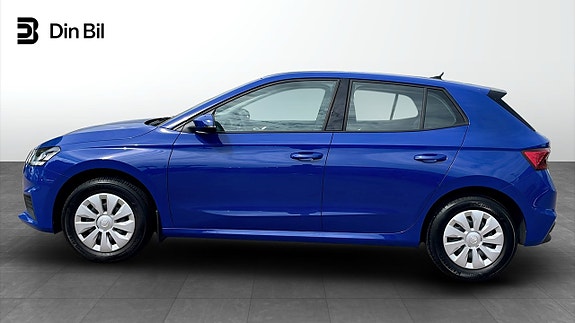 Skoda Fabia 2 of 5