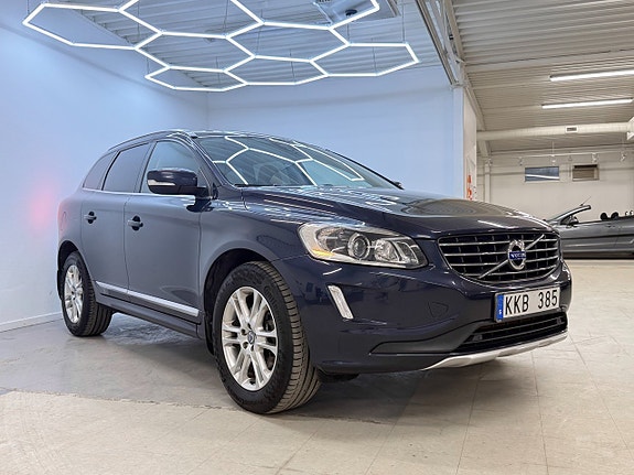 Volvo XC60 4 of 30
