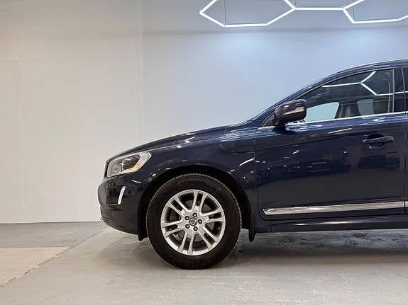 Volvo XC60 27 of 30