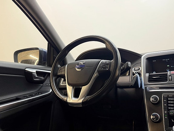 Volvo XC60 23 of 30