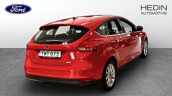 Ford Focus 2 of 5