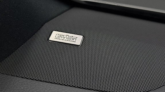 Lexus NX300h 14 of 21