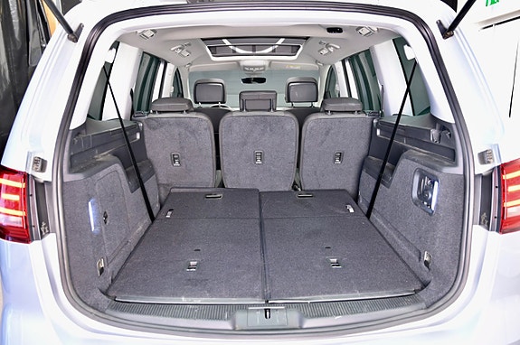 Volkswagen Sharan 9 of 26