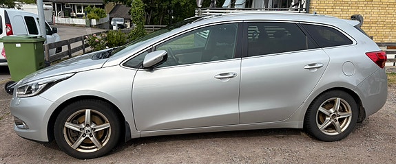 Kia Ceed 2 of 10