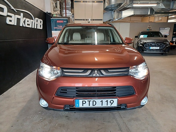 Mitsubishi Outlander 3 of 18