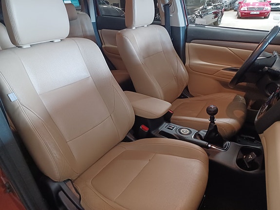 Mitsubishi Outlander 11 of 18