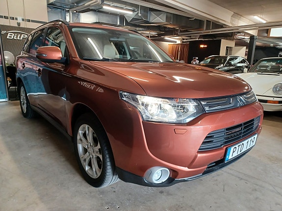 Mitsubishi Outlander 4 of 18