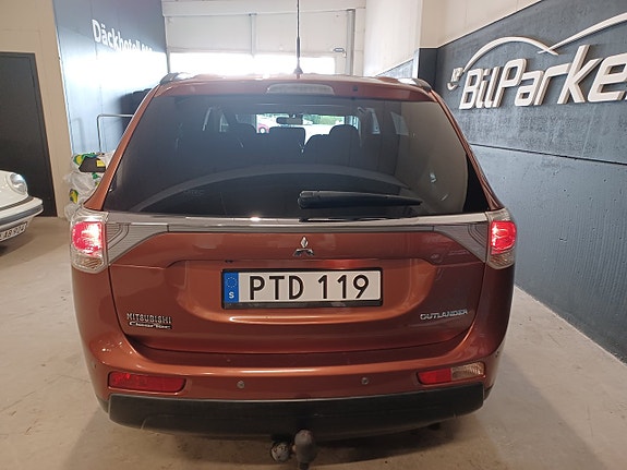 Mitsubishi Outlander 6 of 18