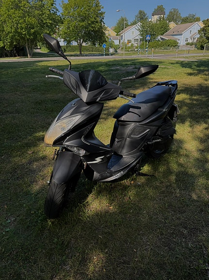 Kymco Super 8 50 2 of 5