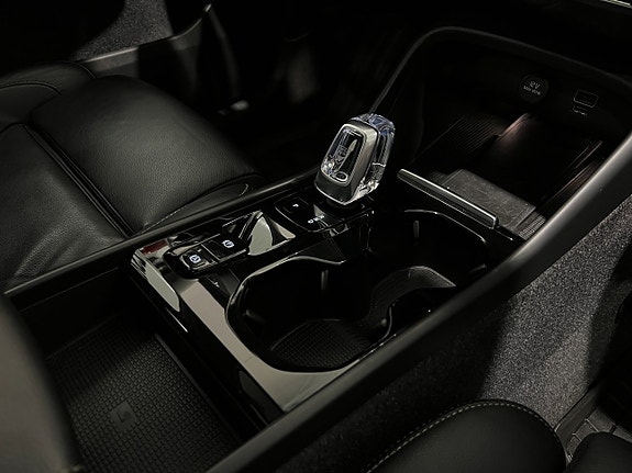 Volvo XC40 18 of 30