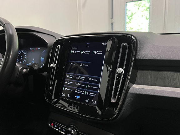 Volvo XC40 23 of 30