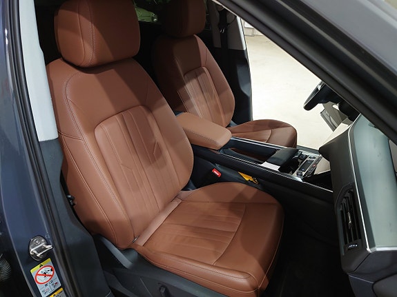 Audi Q8 11 of 19
