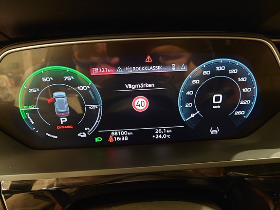 Audi Q8 8 of 19