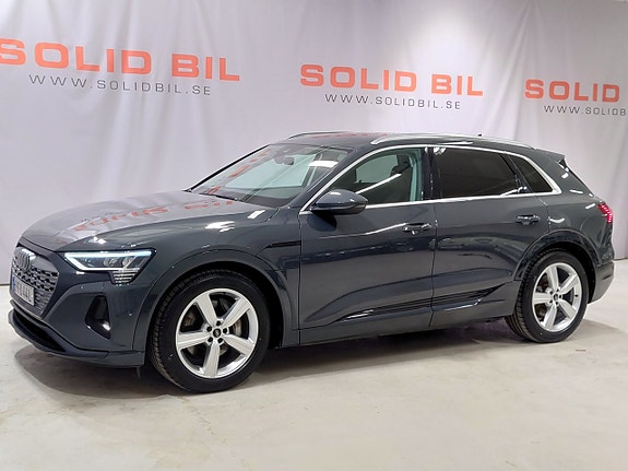 Audi Q8 3 of 5